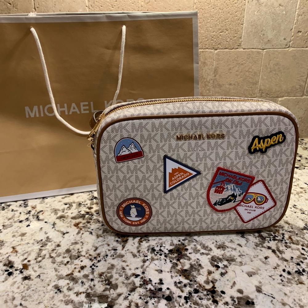 β¨π SOLD π Michael Kors ASPEN Large EW Crossbody Bagπβ¨ - Picture 6 of 12